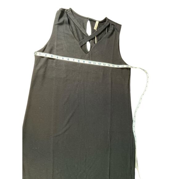 Lanston Size Large Black Dress Deep V-Neck Small Open Back Casual Over Sized NWT - Picture 9 of 9